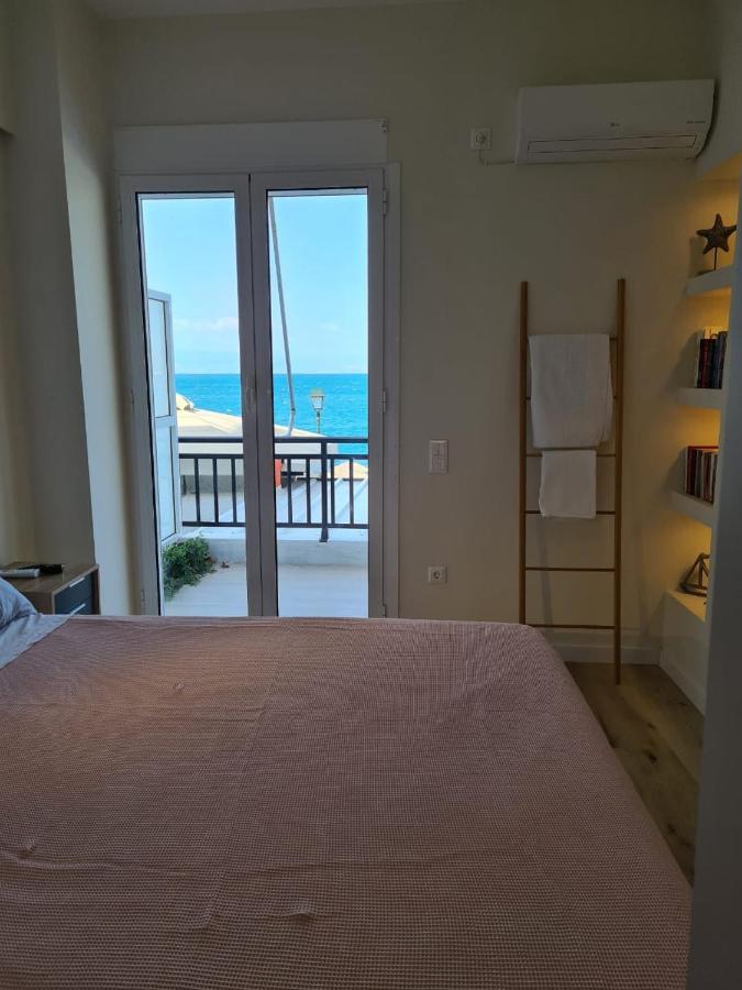 Grace Seaside Apartman Lutráki Kültér fotó