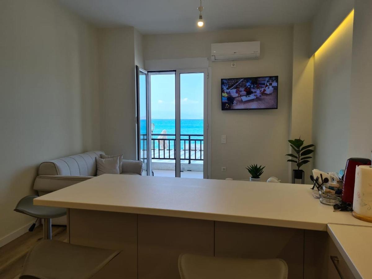 Grace Seaside Apartman Lutráki Kültér fotó