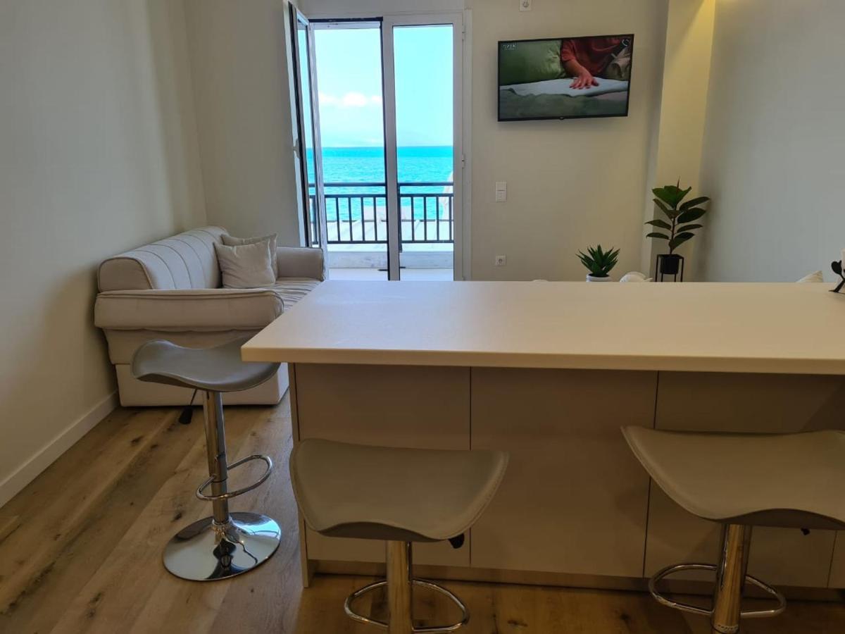 Grace Seaside Apartman Lutráki Kültér fotó