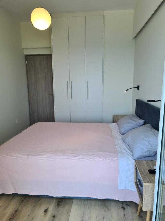 Grace Seaside Apartman Lutráki Kültér fotó