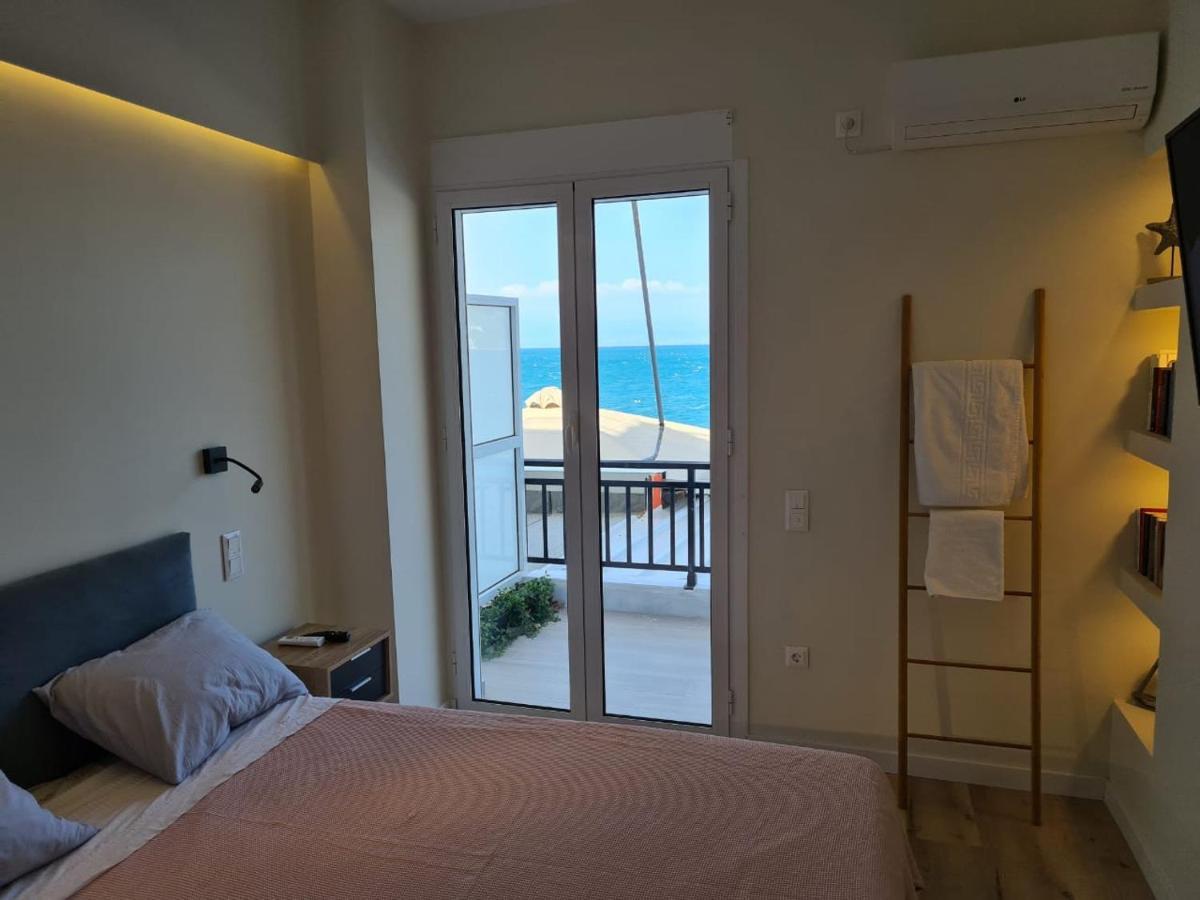 Grace Seaside Apartman Lutráki Kültér fotó