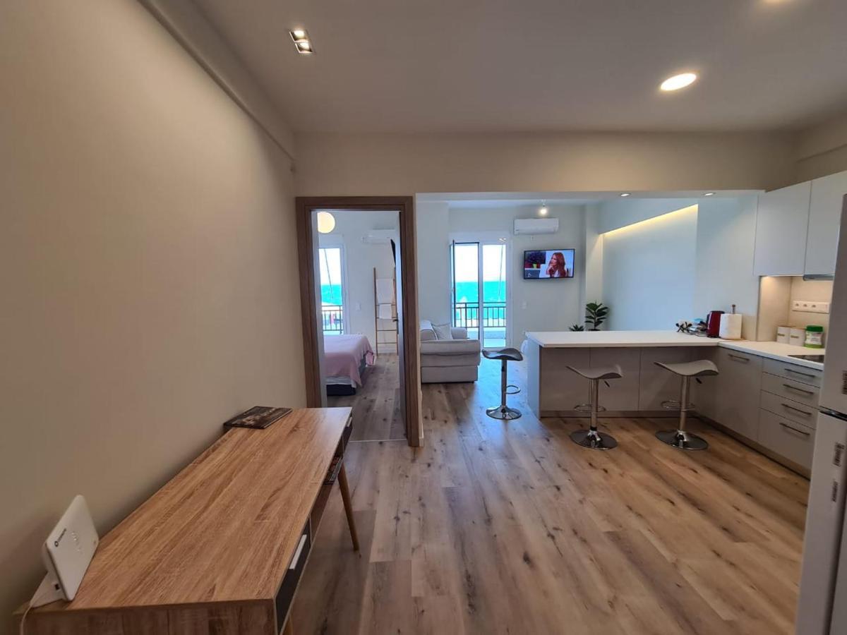 Grace Seaside Apartman Lutráki Kültér fotó