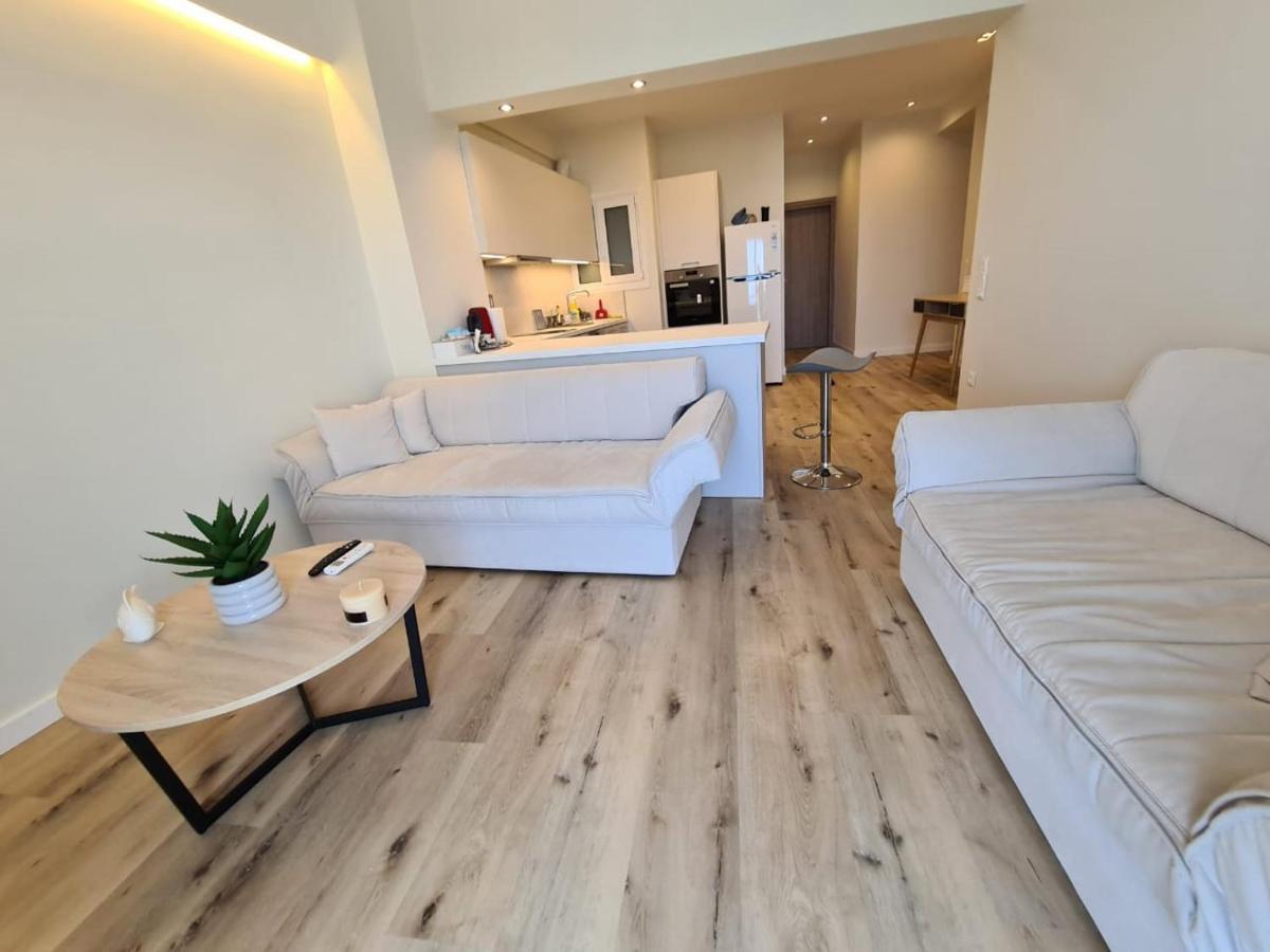 Grace Seaside Apartman Lutráki Kültér fotó
