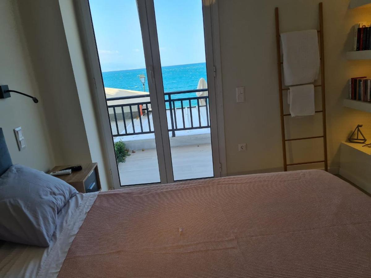 Grace Seaside Apartman Lutráki Kültér fotó
