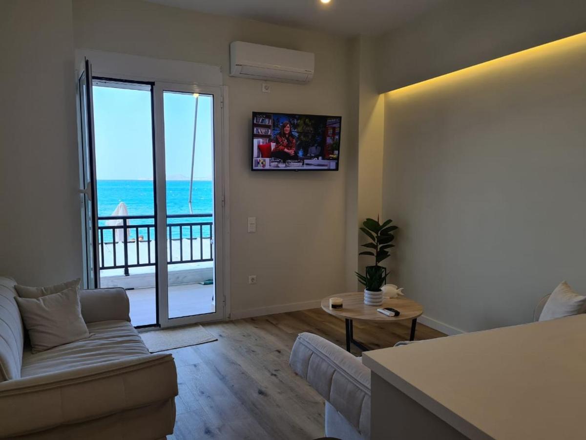 Grace Seaside Apartman Lutráki Kültér fotó